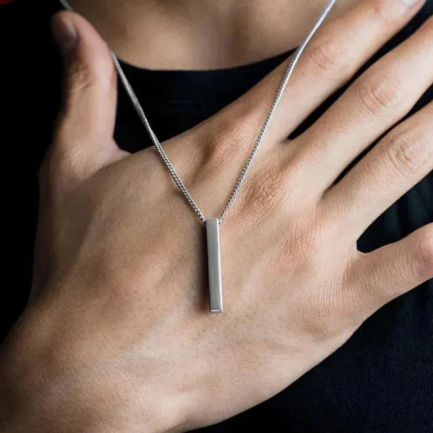 Minimalist Dikey Çubuk (Bar) Uçlu Erkek Çelik Kolye