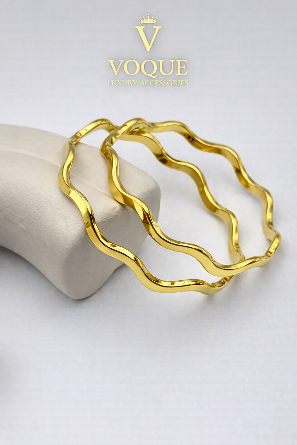 Wave Gold Bangle