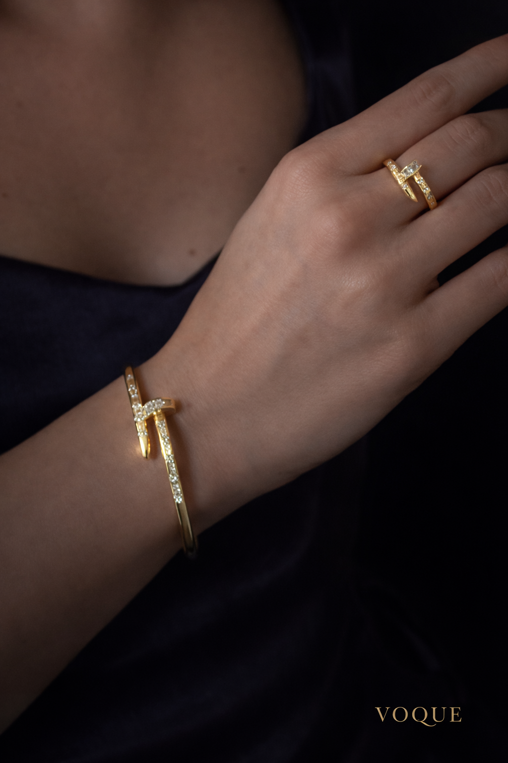 VOQUE Luxe T-Bar Set