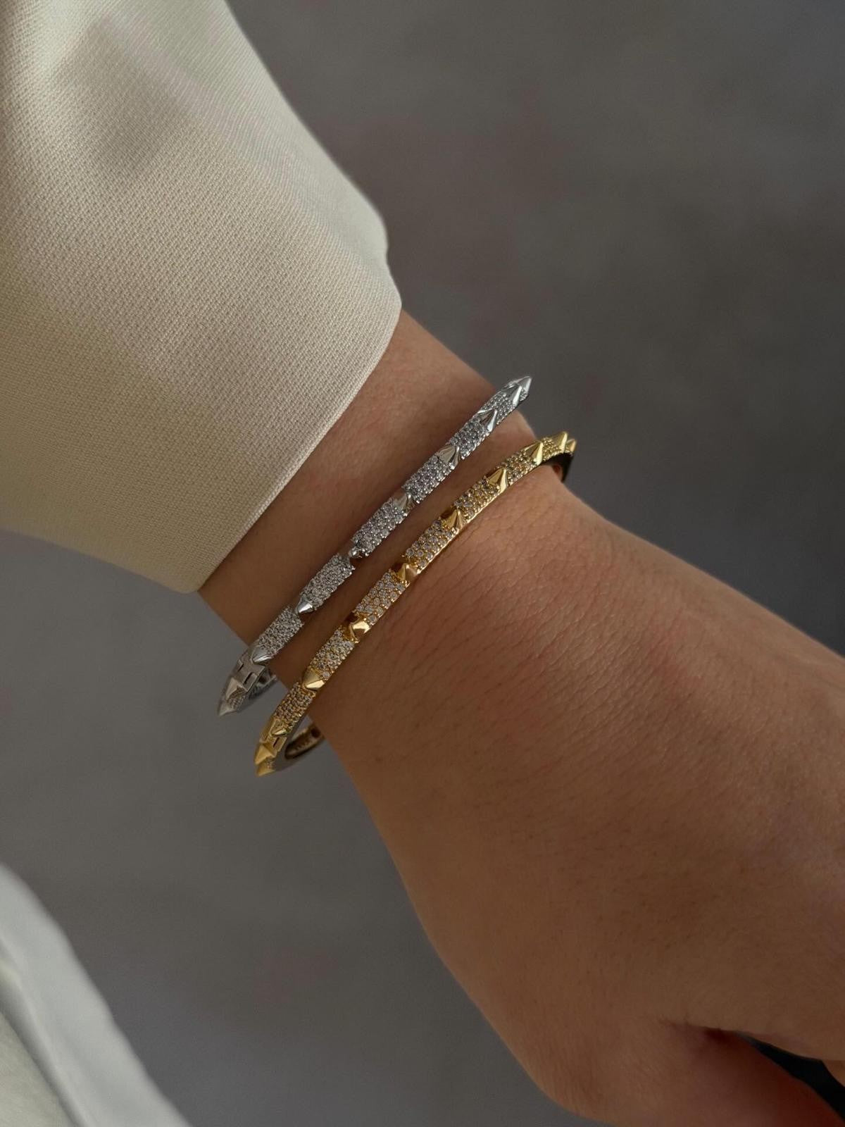 VOQUE Slim Spike Bangle