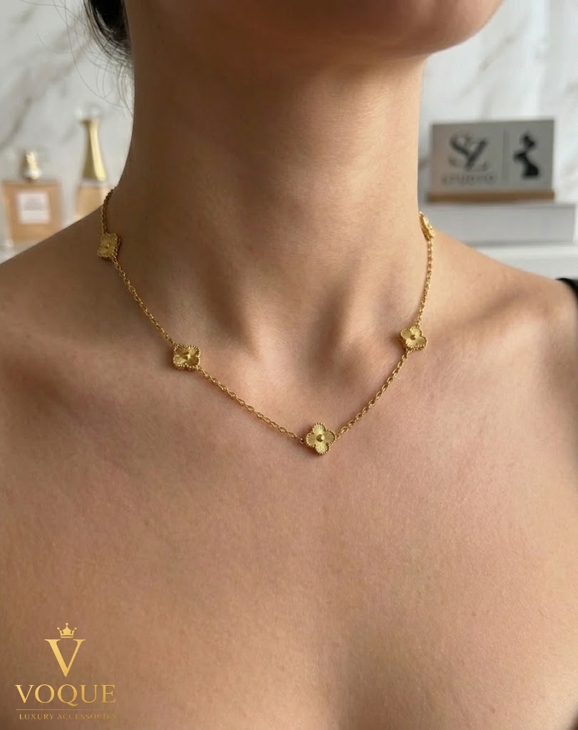 VOQUE Luxe Dokulu Yonca Çelik Kolye